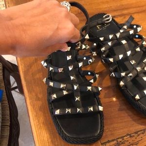 Marc Fisher black sandals